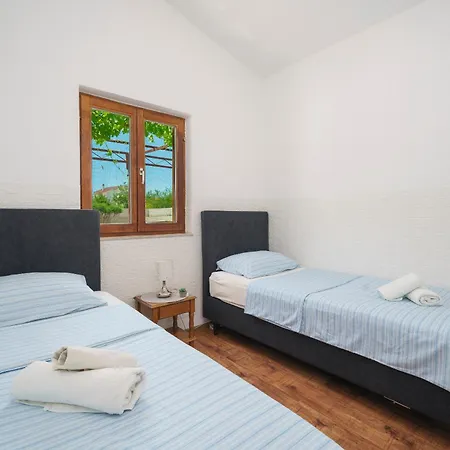Villa Casa Rural M&m By Suitesliving Vodice