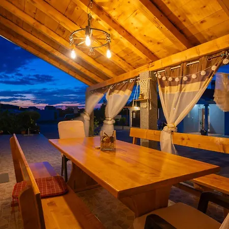 Casa Rural M&m By Suitesliving *