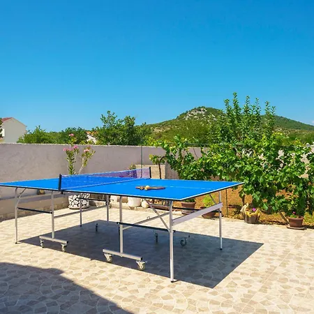 Villa Casa Rural M&m By Suitesliving Vodice